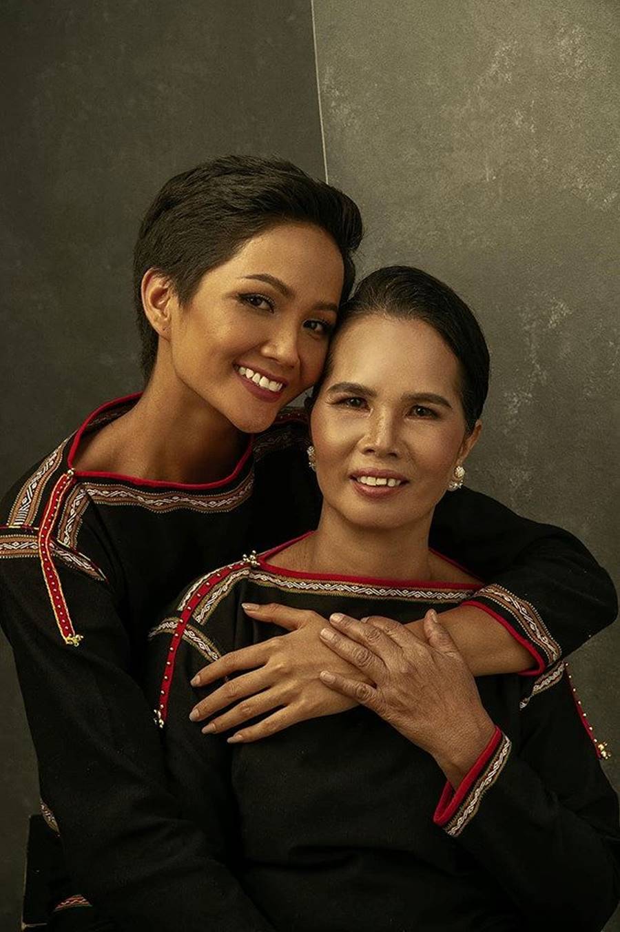 Á hậu Phương Nga chạm trán người tình màn ảnh của bạn trai Bình An-6