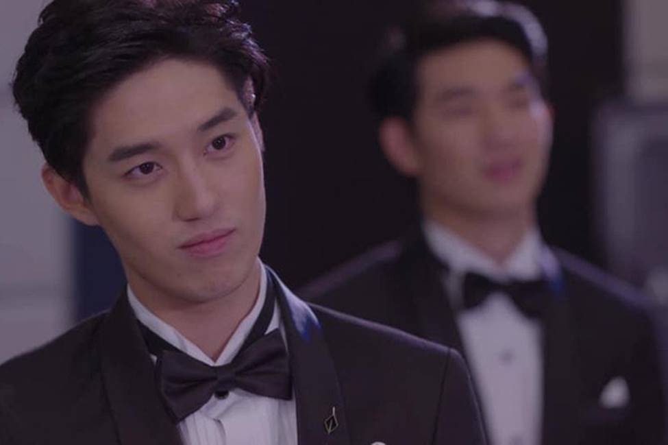 Đang cưới thì tình cũ của chồng vác bụng” tới ăn vạ, ngờ đâu bị cô dâu nói lại một câu khiến ả cúi mặt về mất-1