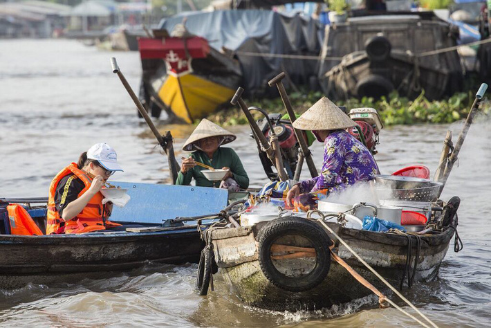 Liên tục được đầu bếp nổi tiếng Mỹ, Hàn Quốc ca ngợi, thì ra đây là những bí mật của hủ tiếu chợ nổi Cái Răng-15