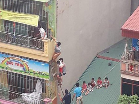 Cháy trường mầm non ở Hà Đông: Ông nội kể phút liều mình lao vào đám cháy giải cứu cháu nhỏ-4