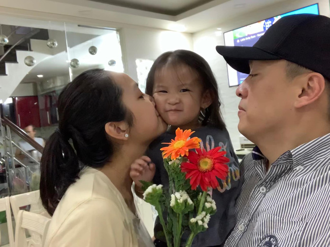 Bị vợ trẻ hờn trách, Lam Trường nhanh chóng có hành động chuộc lỗi-2