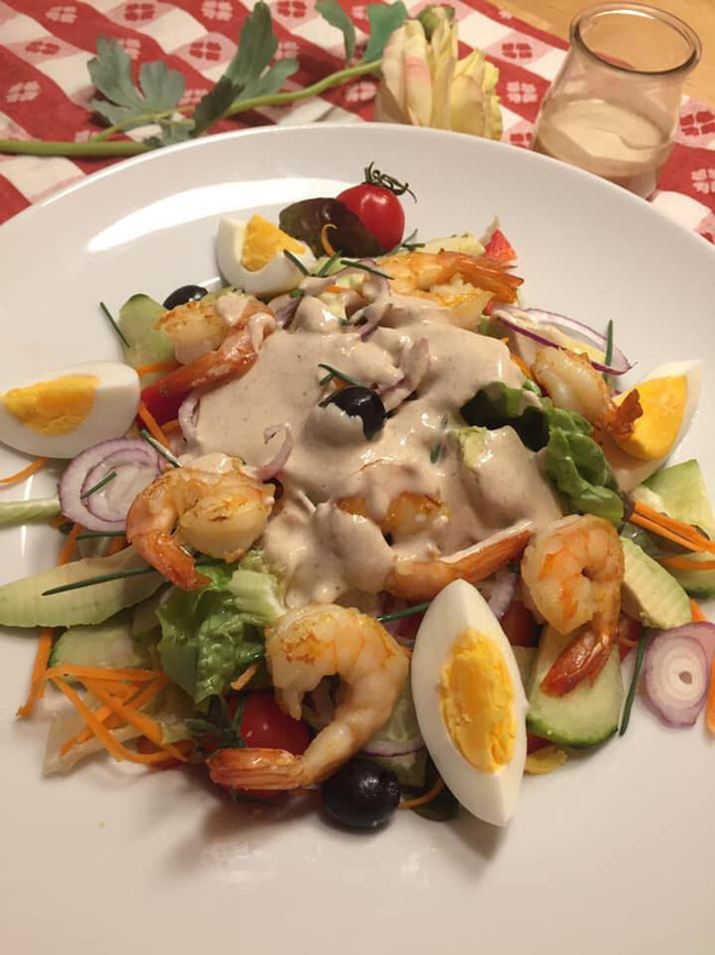 Mẹ Việt ở Đức chia sẻ cách làm xốt mè trộn salad khiến MXH dậy sóng vì quá ngon-3