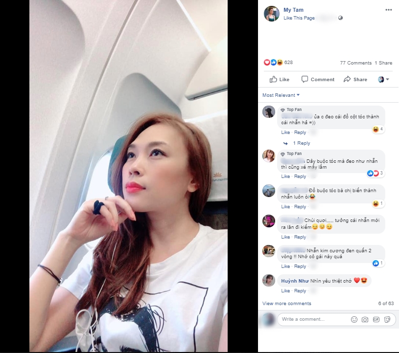 Phản ứng của Mỹ Tâm khi bị rình chụp trộm trên máy bay khiến fan nghi ngờ cô bị hack Facebook-2