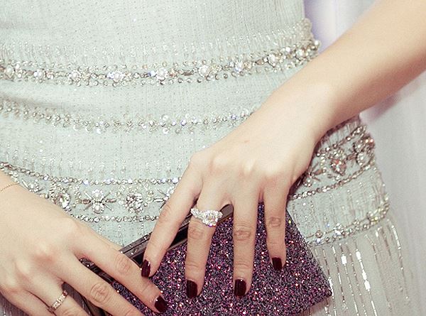 Á hậu Tú Anh chăm chỉ tái xuất sau khi sinh con, nhan sắc ngày càng hút hồn-10