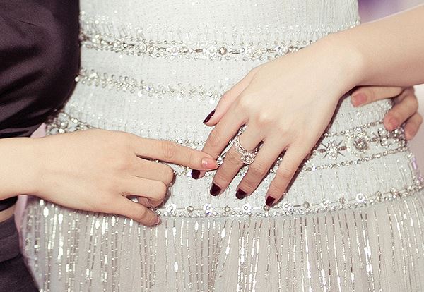 Á hậu Tú Anh chăm chỉ tái xuất sau khi sinh con, nhan sắc ngày càng hút hồn-9