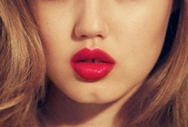 Muốn biết 1 người phụ nữ có số CAO QUÝ, PHÚ TÚC hay KHỐN KHỔ, LẬN ĐẬN, chỉ cần nhìn vào điểm này-2