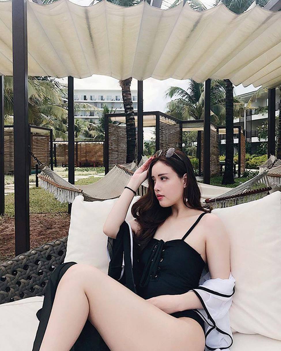 Em gái Mai Phương Thúy có da như ngọc, dáng nuột không thua hoa hậu nào dù lười-14