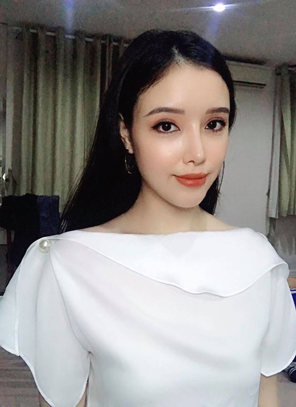 Em gái Mai Phương Thúy có da như ngọc, dáng nuột không thua hoa hậu nào dù lười-15