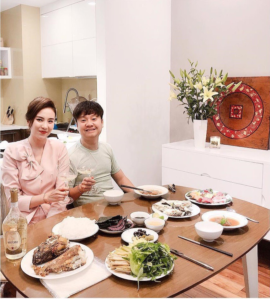 Cuộc sống hôn nhân ít người biết của Hoài Anh, Vân Anh, Mai Ngọc và loạt BTV nữ nổi đình đám phía Bắc-18