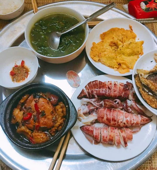 Bí quyết chi tiêu của bà nội trợ 9X chỉ tốn hơn 1 triệu/tháng tiền chợ mà bữa nào cũng đầy ắp hải sản-4