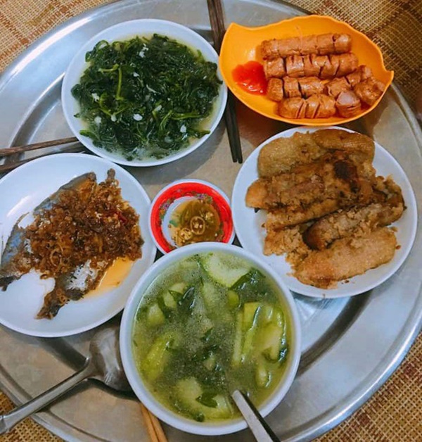 Bí quyết chi tiêu của bà nội trợ 9X chỉ tốn hơn 1 triệu/tháng tiền chợ mà bữa nào cũng đầy ắp hải sản-5