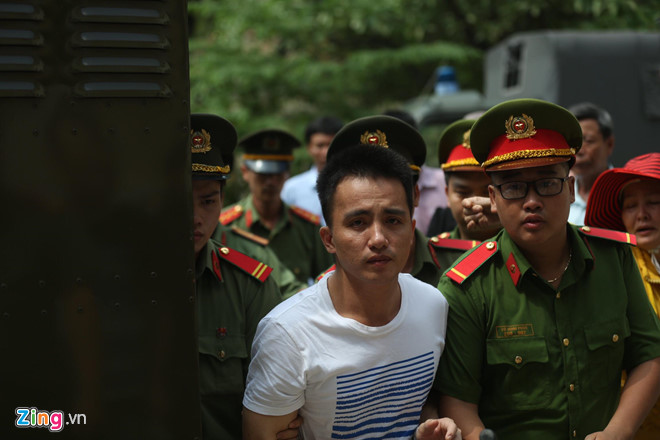 Văn Kính Dương cười tươi khi tòa trả hồ sơ, xem xét tội danh Ngọc Miu-13