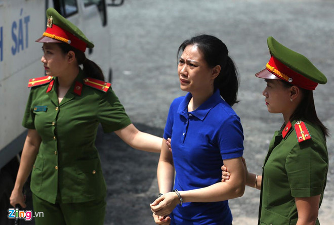 Văn Kính Dương cười tươi khi tòa trả hồ sơ, xem xét tội danh Ngọc Miu-10