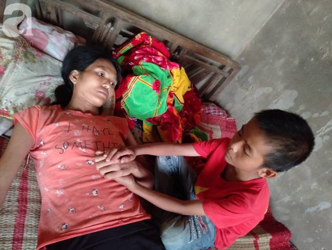 Bé trai 9 tuổi không có bố, mắc bệnh tim đau đớn nhìn mẹ cận kề cái chết: Cháu sẽ sống sao nếu không còn mẹ?”-1