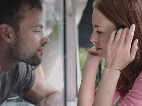 Mẹ đẻ đến chơi, mẹ chồng nói một câu khiến tôi bế con chạy ra khỏi nhà-3