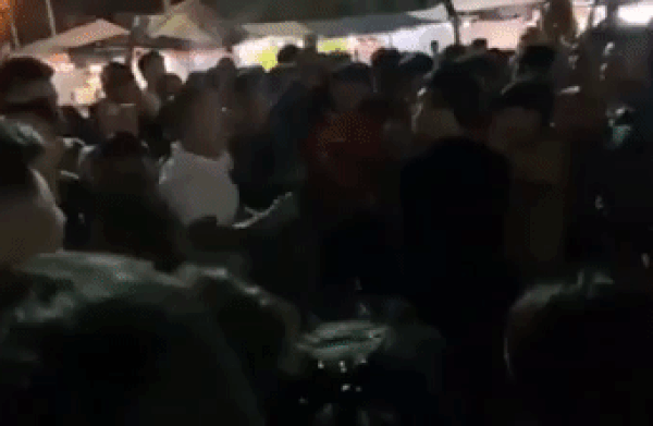 Ca sĩ hội chợ Du Thiên bị vây đánh khi đi diễn ở Vĩnh Phúc-1