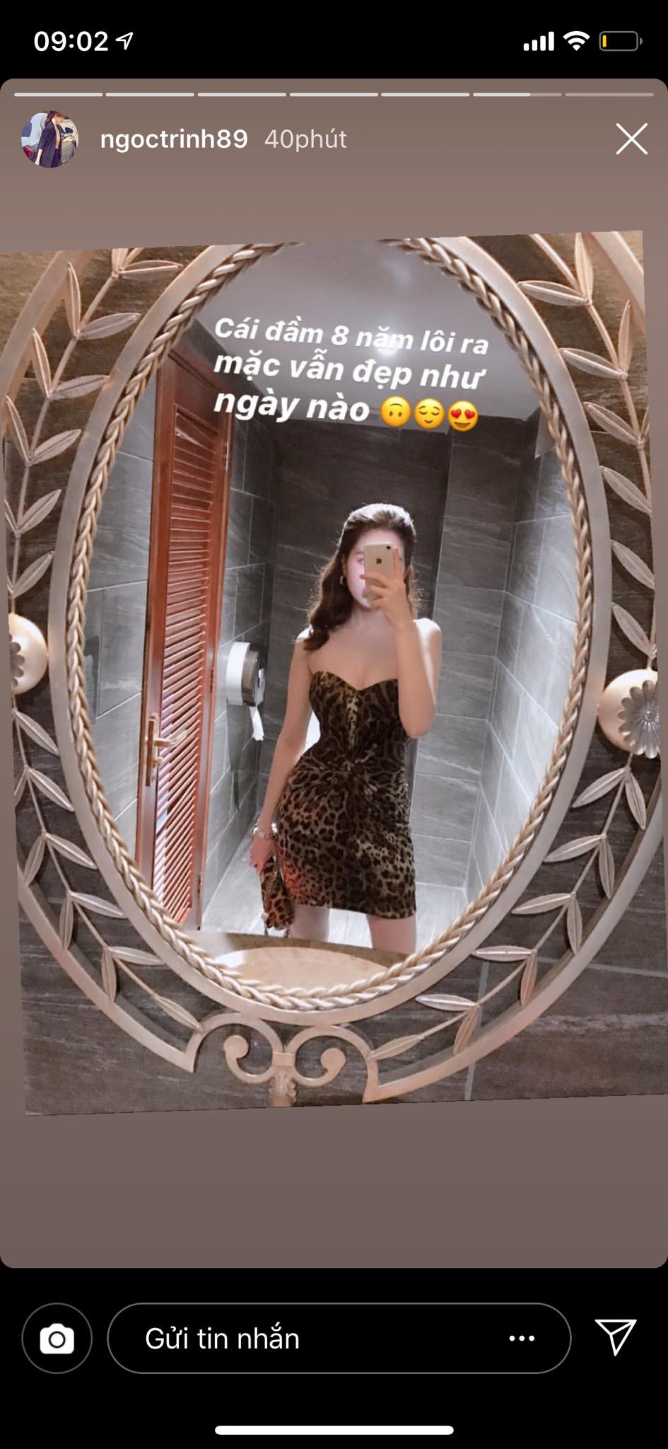 Phung phí như Ngọc Trinh cũng có lúc tiết kiệm, giữ váy suốt 8 năm để giờ mặc lại-5