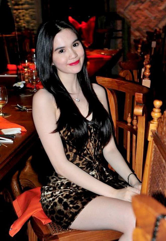 Phung phí như Ngọc Trinh cũng có lúc tiết kiệm, giữ váy suốt 8 năm để giờ mặc lại-7