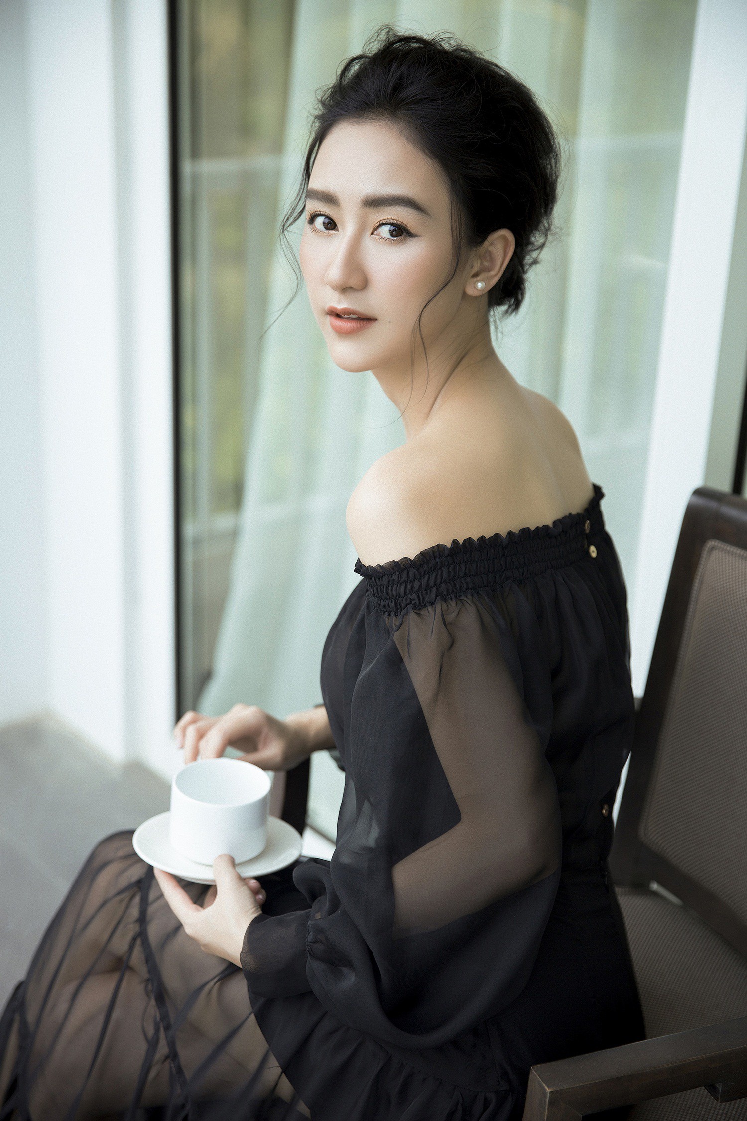 Hoa hậu và chuyện cánh tay to, bụng sồ sề khi chưa photoshop: Đâu phải nữ thần để đòi hỏi đẹp hoàn hảo 100%-7