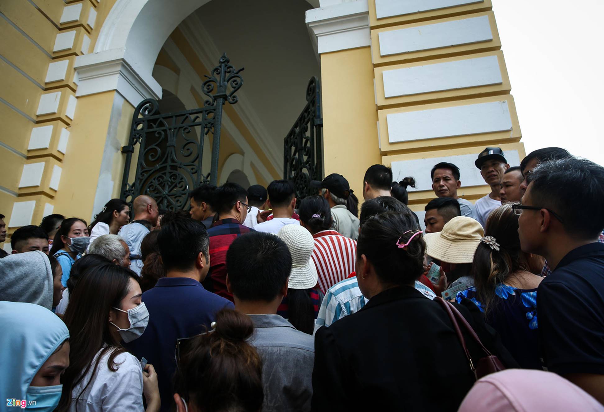 Nước mắt, nụ cười trong phiên xử Ngọc Miu, Văn Kính Dương-1