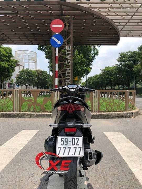 Trúng biển ngũ quý 7, xe máy Honda đội giá hơn 400 triệu-2