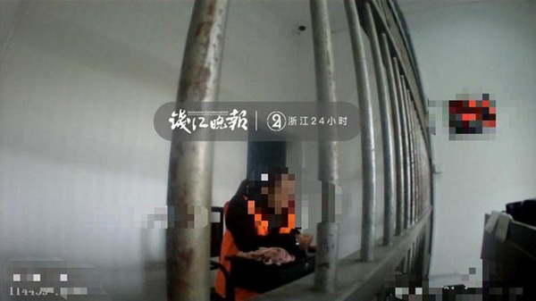 Vợ ôm tiền sính lễ bỏ trốn chỉ 3 ngày sau khi cưới, 7 năm sau lộ bí mật bất ngờ-2