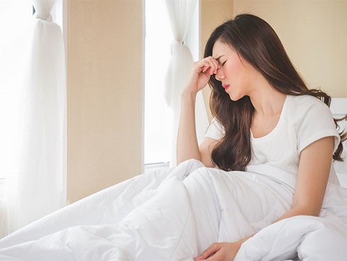 Đang ngồi uống cà phê với chị họ, một vị khách không mời bất ngờ xuất hiện khiến tình cảm chị em tôi tan tác