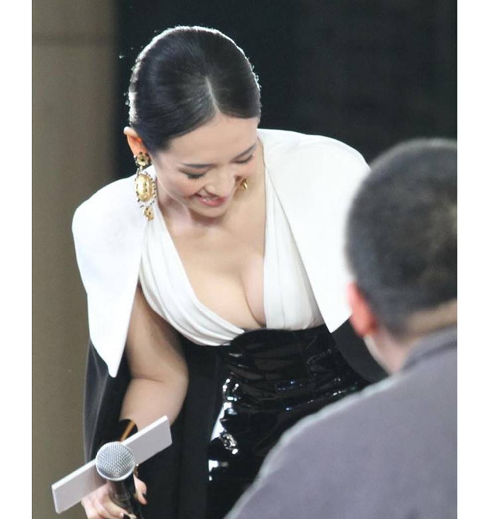 Sắc đẹp ma mị của 3 mỹ nhân gắn với ông hoàng cảnh nóng Hồng Kông-12