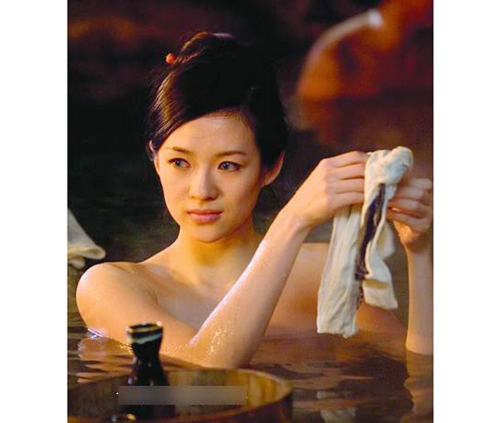 Sắc đẹp ma mị của 3 mỹ nhân gắn với ông hoàng cảnh nóng Hồng Kông-9