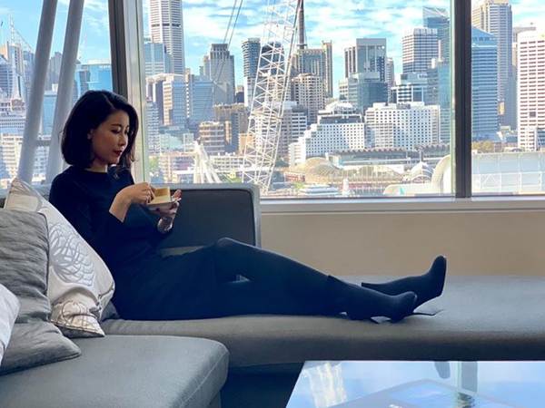 HHen Niê mặc lại váy dạ hội gây bão ở Miss Universe trong tiệc sinh nhật sớm-7