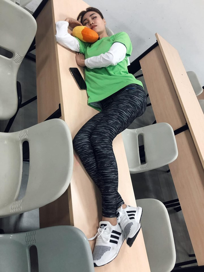 Running Man: Thánh chơi dơ BB Trần tung ảnh dìm hàng” Trấn Thành, Jun Phạm, Lan Ngọc vạ vật ngủ mà ai cũng bật cười-2