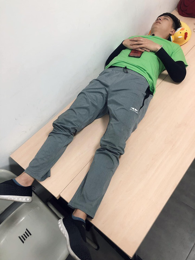 Running Man: Thánh chơi dơ BB Trần tung ảnh dìm hàng” Trấn Thành, Jun Phạm, Lan Ngọc vạ vật ngủ mà ai cũng bật cười-3