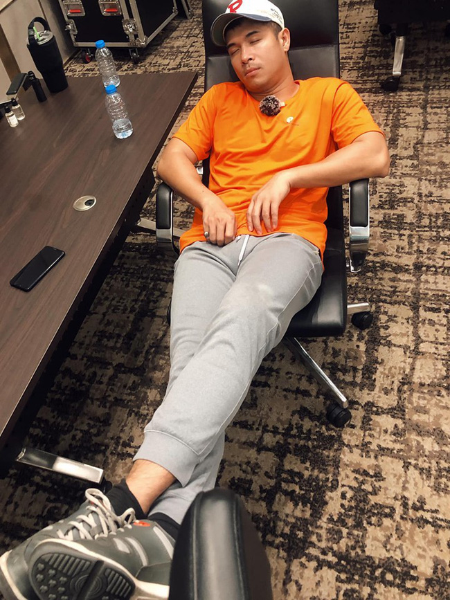 Running Man: Thánh chơi dơ BB Trần tung ảnh dìm hàng” Trấn Thành, Jun Phạm, Lan Ngọc vạ vật ngủ mà ai cũng bật cười-4