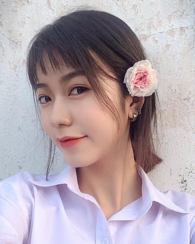 Nữ sinh 2001 được báo Trung gọi là cực phẩm hot girl với nhan sắc trong sáng tựa nữ chính phim thanh xuân vườn trường-5