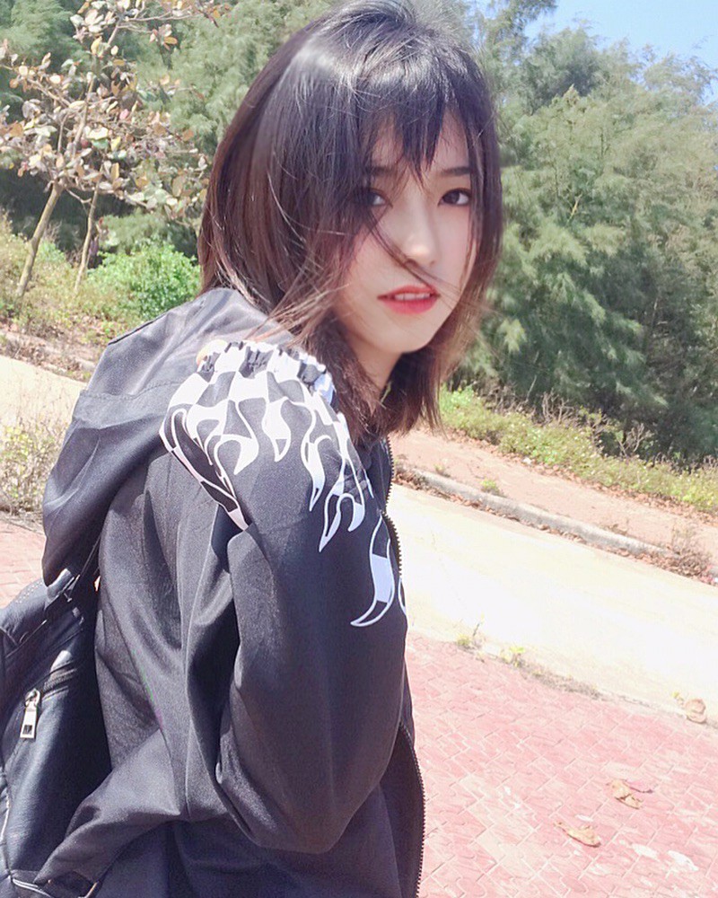 Nữ sinh 2001 được báo Trung gọi là cực phẩm hot girl với nhan sắc trong sáng tựa nữ chính phim thanh xuân vườn trường-7