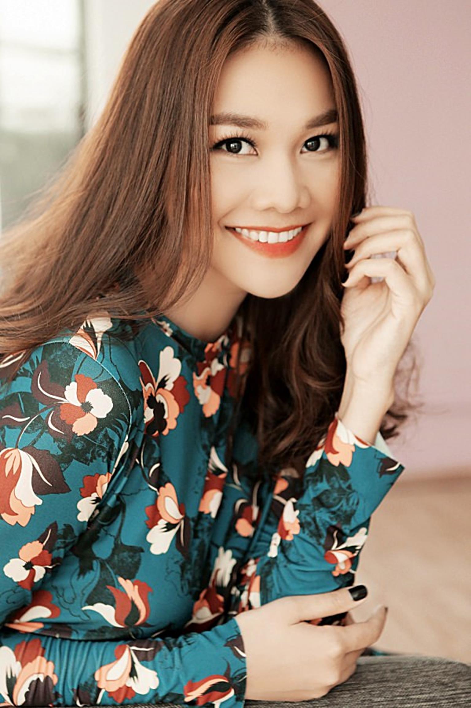 Những sao nữ nói không với dao kéo vẫn đẹp bậc nhất Vbiz-2