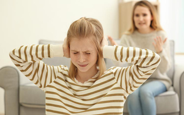 Cha mẹ dùng 9 câu nói cay độc này để kỷ luật con, chẳng những không hiệu quả mà còn khiến trẻ tổn thương sâu sắc-2