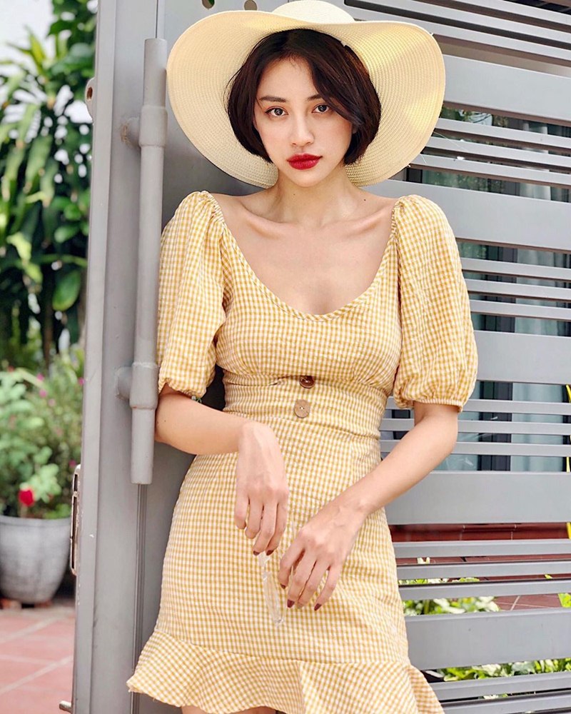 STREET STYLE giới trẻ: Chi Pu - Quỳnh Anh Shyn siết eo nhỏ đến ngỡ ngàng với mốt áo corset-8