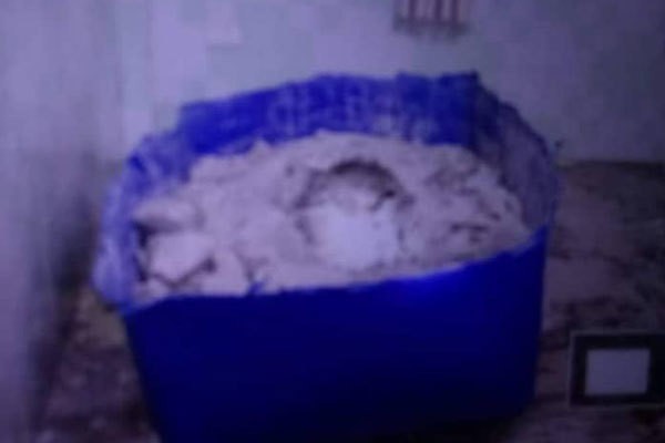 Hiện trường vụ phát hiện 2 thi thể giấu trong 2 khối bê tông tại phòng trọ gây chấn động-2