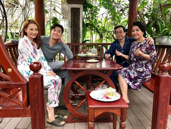 Về nhà đi con hé lộ cảnh Thư bụng mang dạ chửa, Vũ nằm cạnh chăm con cho Thư-6