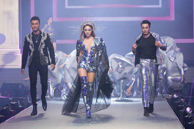 Minh Hằng: Từ án phạt quần xuyên thấu tới style gợi cảm đẳng cấp-18