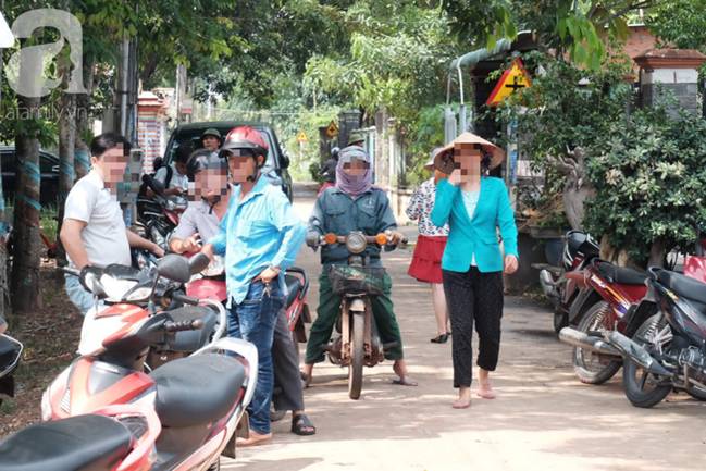 Hiện trường ngôi nhà bí ẩn có 2 thi thể đang phân hủy trong khối bê tông, cảnh sát phong tỏa nghiêm ngặt-12