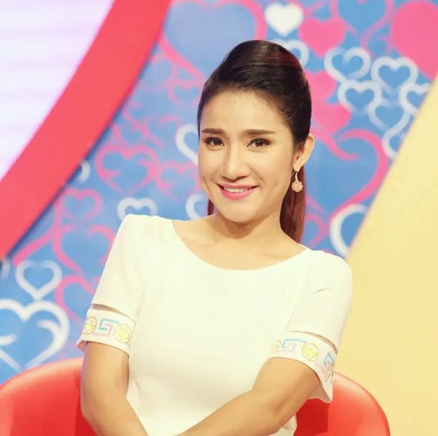 Giữa tâm bão Cát Tường bị đuổi khỏi Bạn muốn hẹn hò, Lê Phương gần như là nghệ sĩ đầu tiên an ủi đàn chị-3