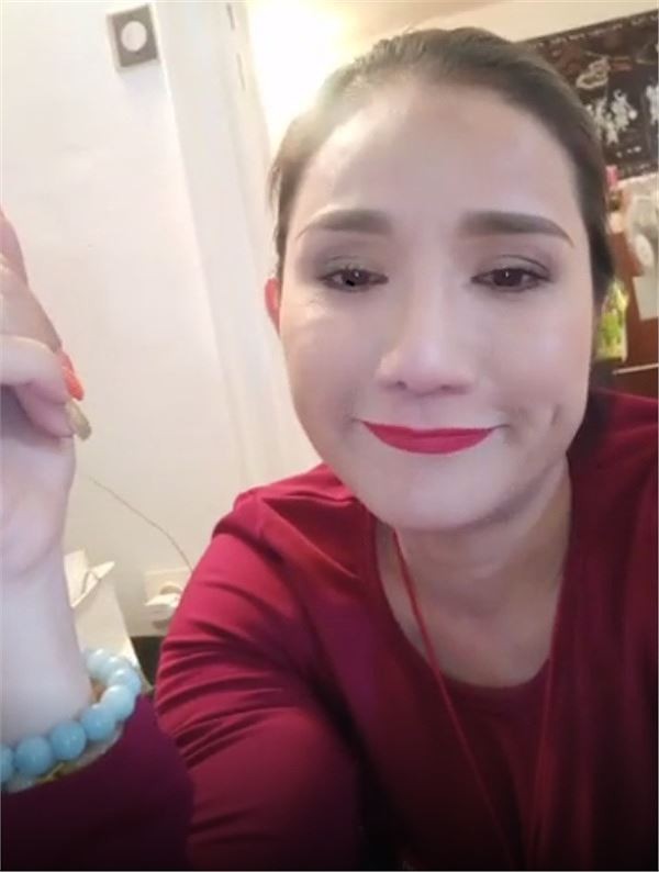 Giữa tâm bão Cát Tường bị đuổi khỏi Bạn muốn hẹn hò, Lê Phương gần như là nghệ sĩ đầu tiên an ủi đàn chị-1