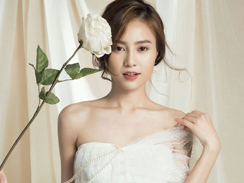 Trước khi nhập viện vì làm việc quá sức, Ninh Dương Lan Ngọc nhiều lần lộ dáng da bọc xương đến thê thảm-11