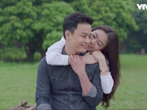 Mê cung tập 8: Lam Anh (Hoàng Thuỳ Linh) mất điểm trong mắt mẹ Khánh-1