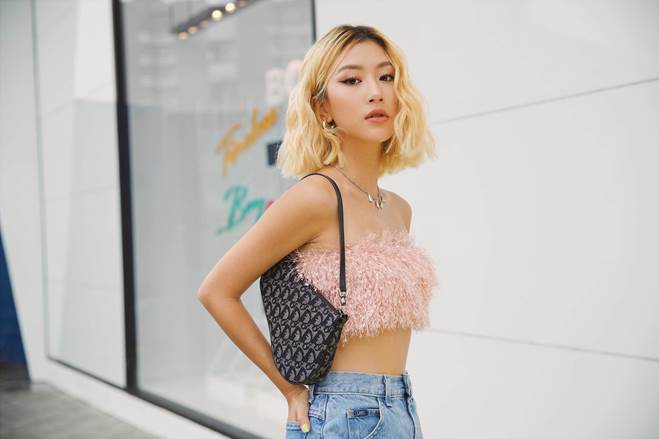 Áo tai tiếng nhất năm 17 tuổi của Angela Phương Trinh lại đang là mốt 2019-6