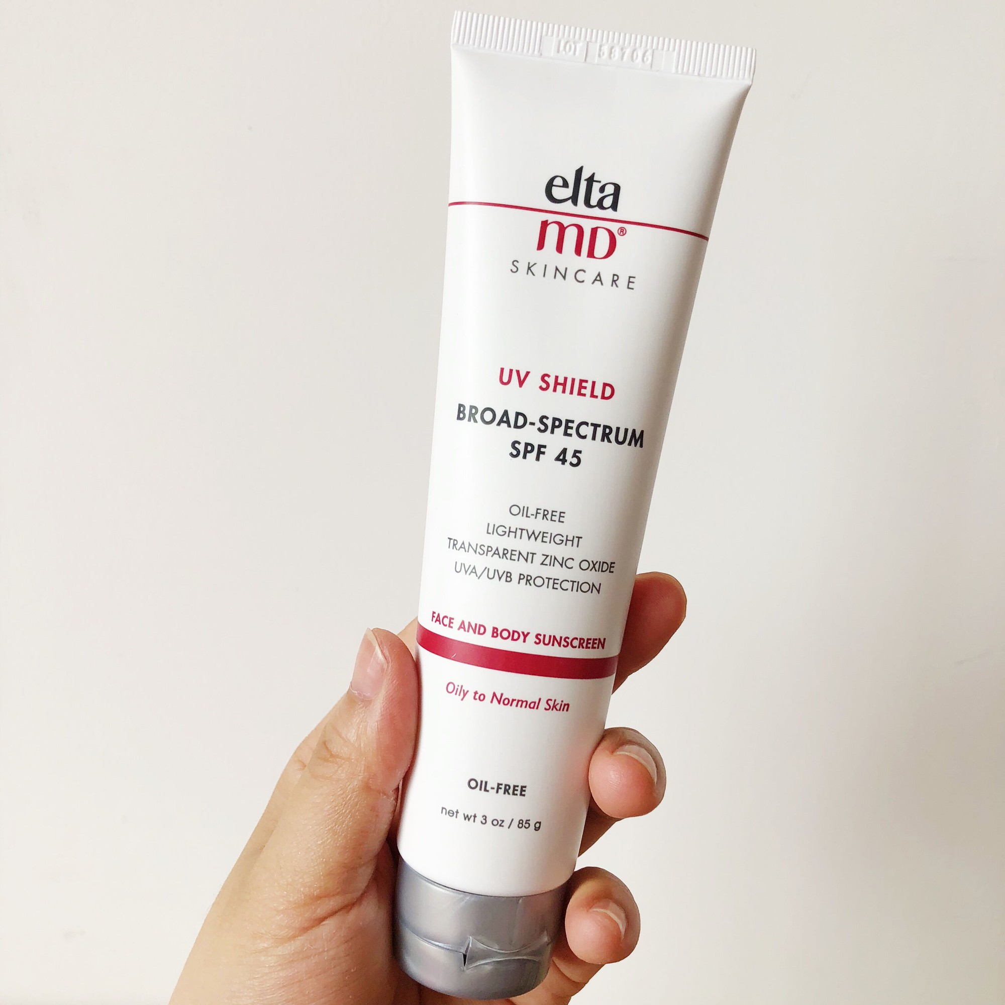 Cảnh báo: Từ giờ đến cuối tuần tia UV tại Hà Nội cao vọt có thể gây bỏng da, kem chống nắng nặng đô chính là sản phẩm quan trọng nhất lúc này-6