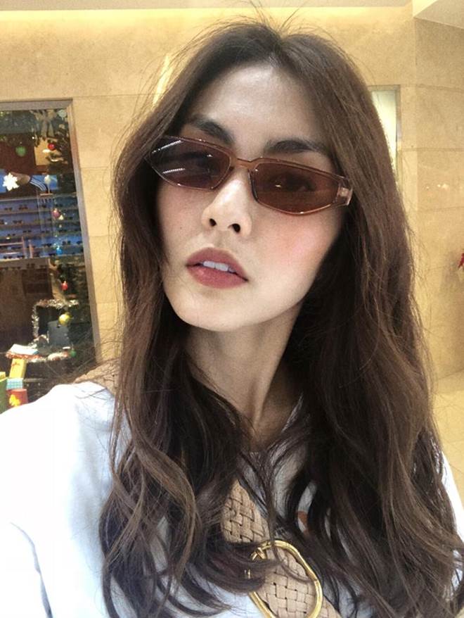 Mạnh tay cắt đi mái tóc dài, Tăng Thanh Hà đã trẻ lại càng thêm trẻ-14