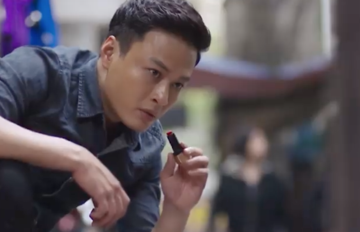 Vứt hết logic sang một bên, cảnh sát Khánh đứng đánh hơi ngay giữa... chợ để tìm bồ bị bắt cóc-6